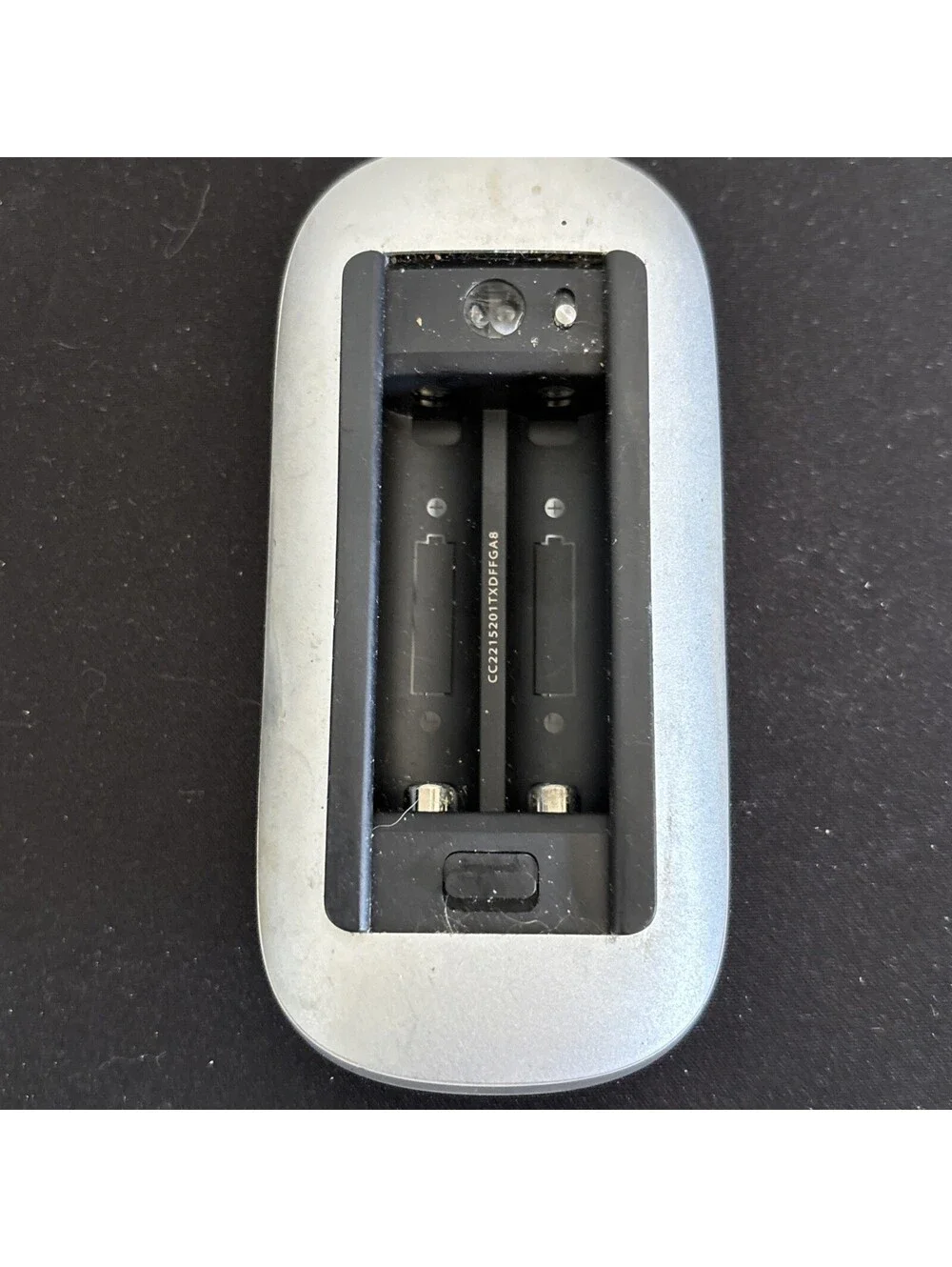 Apple A1296 Wireless Tactile/Multi-Touch Mouse - Untested